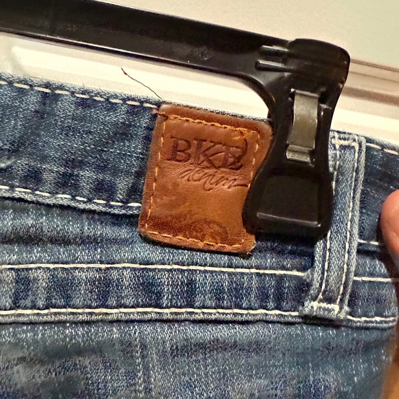 BKE Denim Madison Bootcut Jeans Distressed Stretch Medium‎ Wash Size 27 - Picture 4 of 8